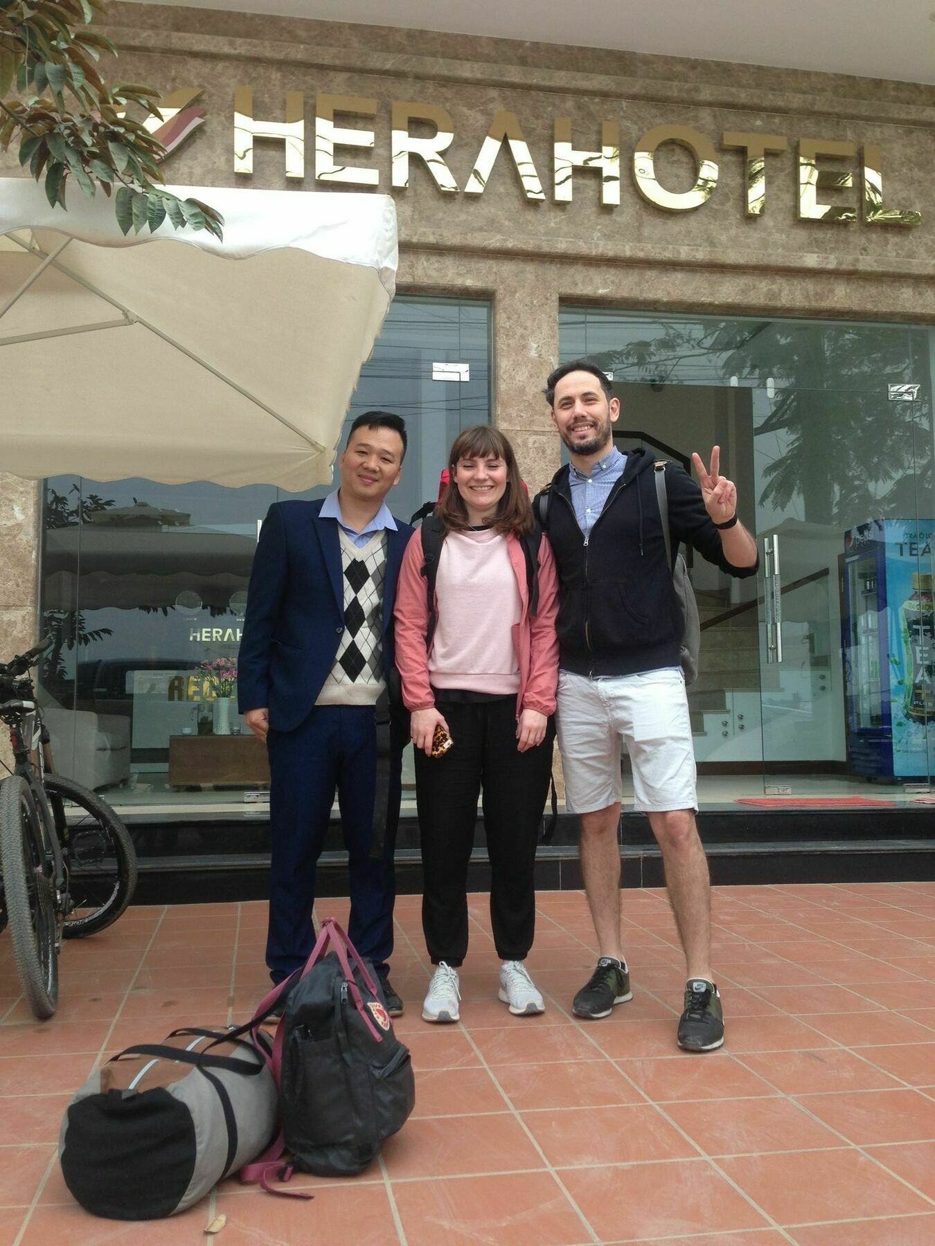 Hera Ha Long Hotel Екстериор снимка