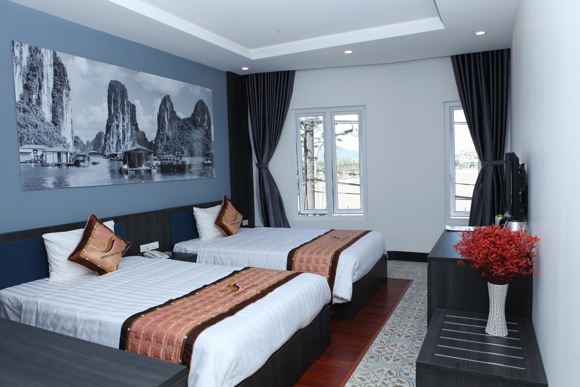 Hera Ha Long Hotel Екстериор снимка