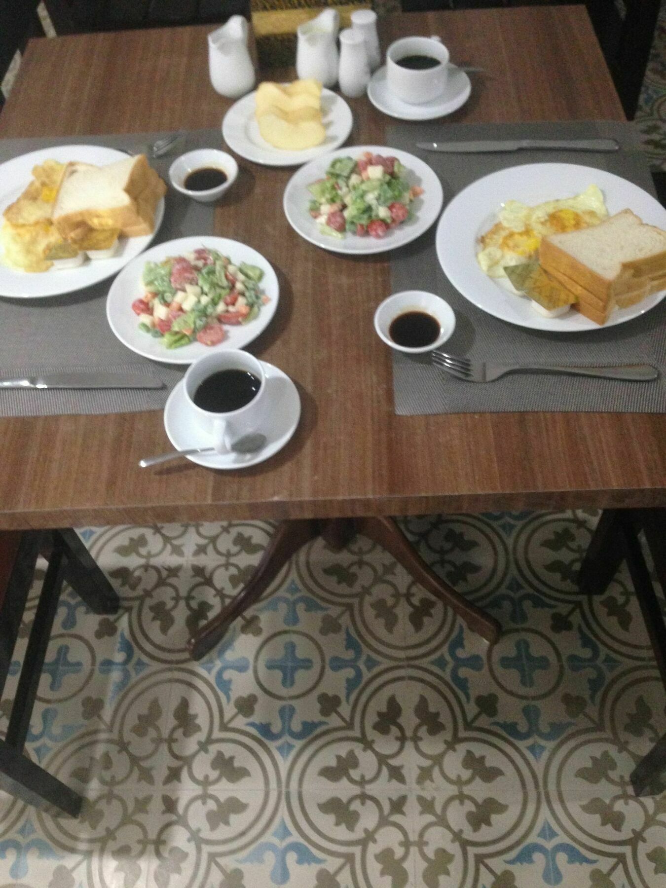 Hera Ha Long Hotel Екстериор снимка